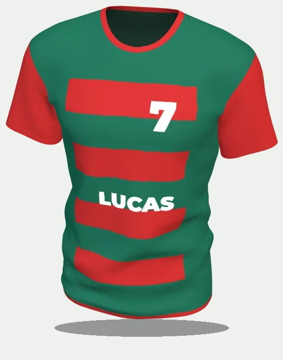 Maillot de foot à bandes horizontales vert et rouge, numéro 7